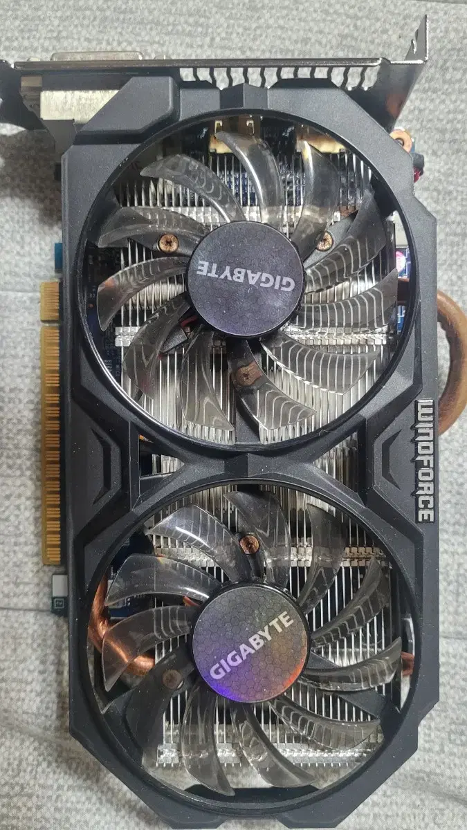 Gigabyte GTX 750 ti 2G