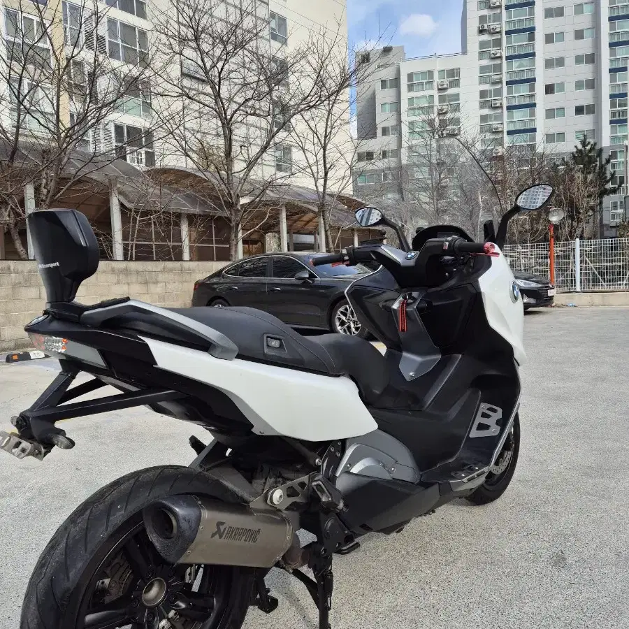 BMW C600s 14년식 아크라포빅 깔끔 차량 구조변경완료 팝니다