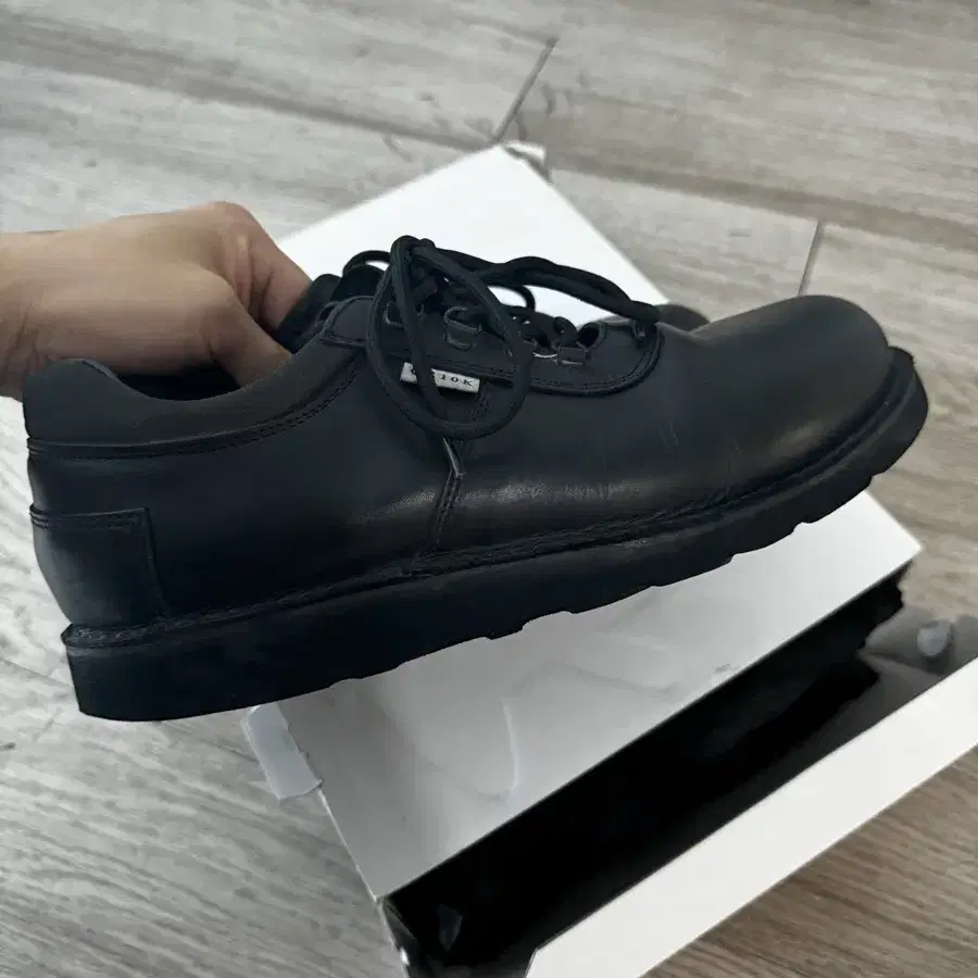 GR10K Low Trauma Shoes Black 43