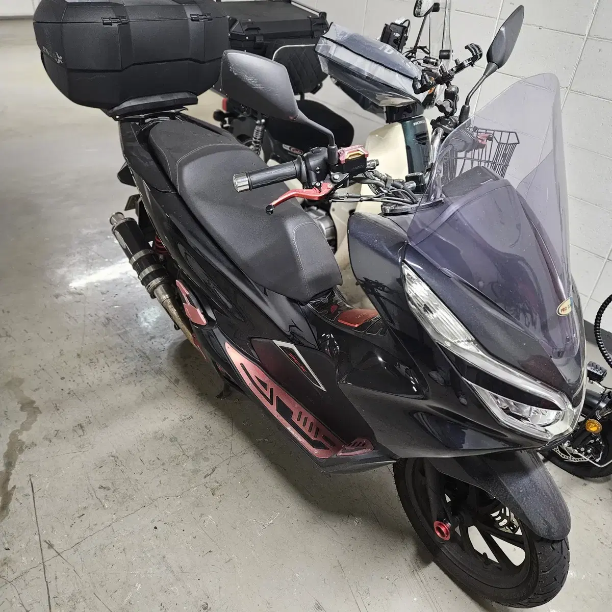 2020년식 혼다 PCX125 판매합니다.(43988Km, 탑박스포함)