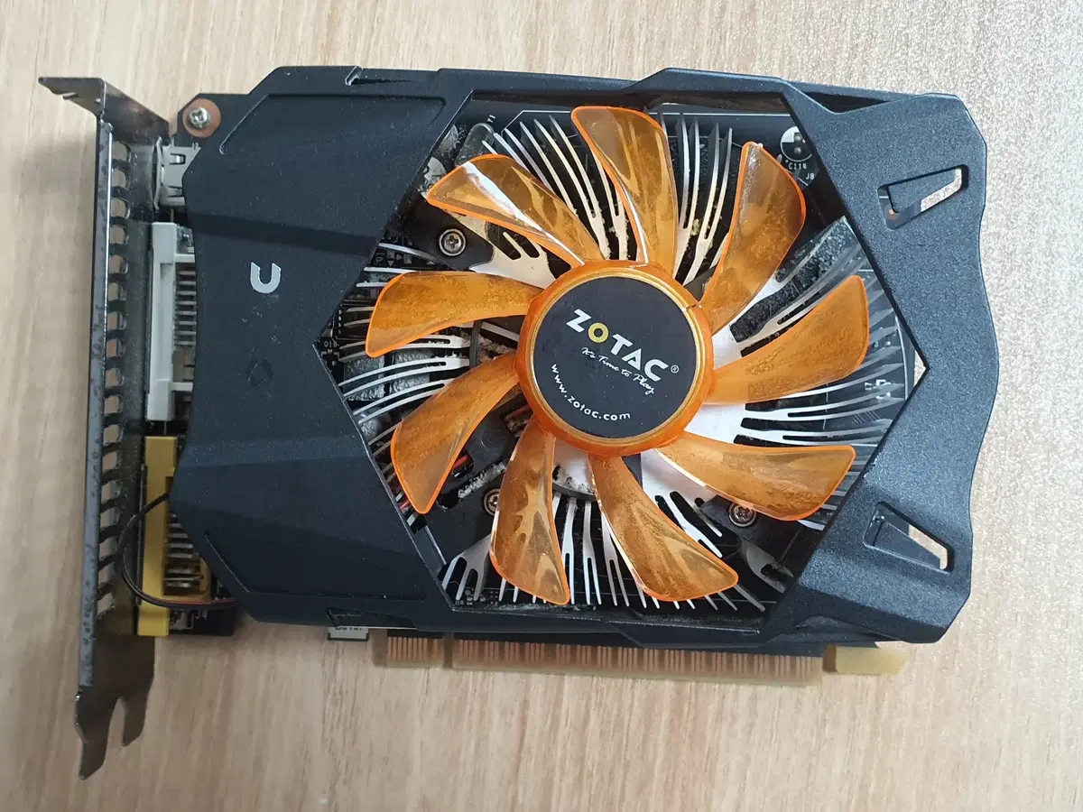 ZOTAC GTX 750 1G 그래픽카드