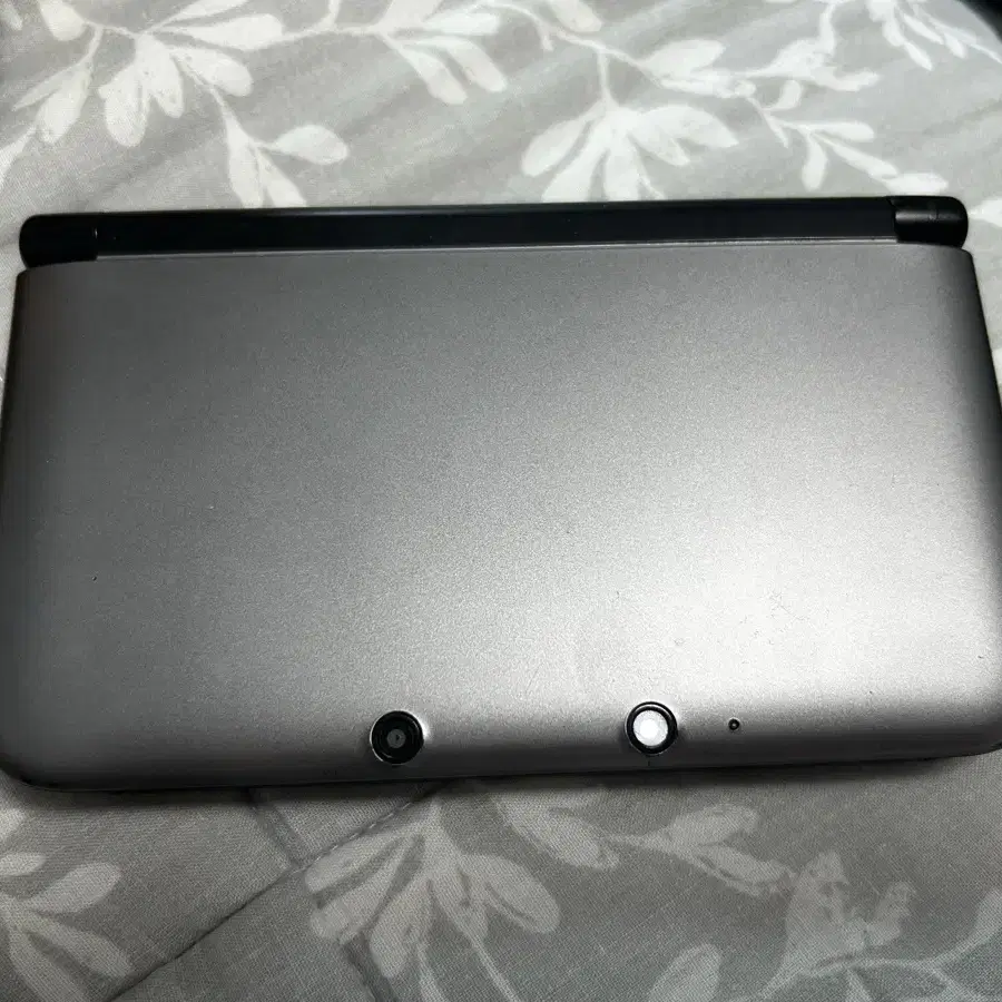 닌텐도 3ds XL 구큰다수 판매합니다