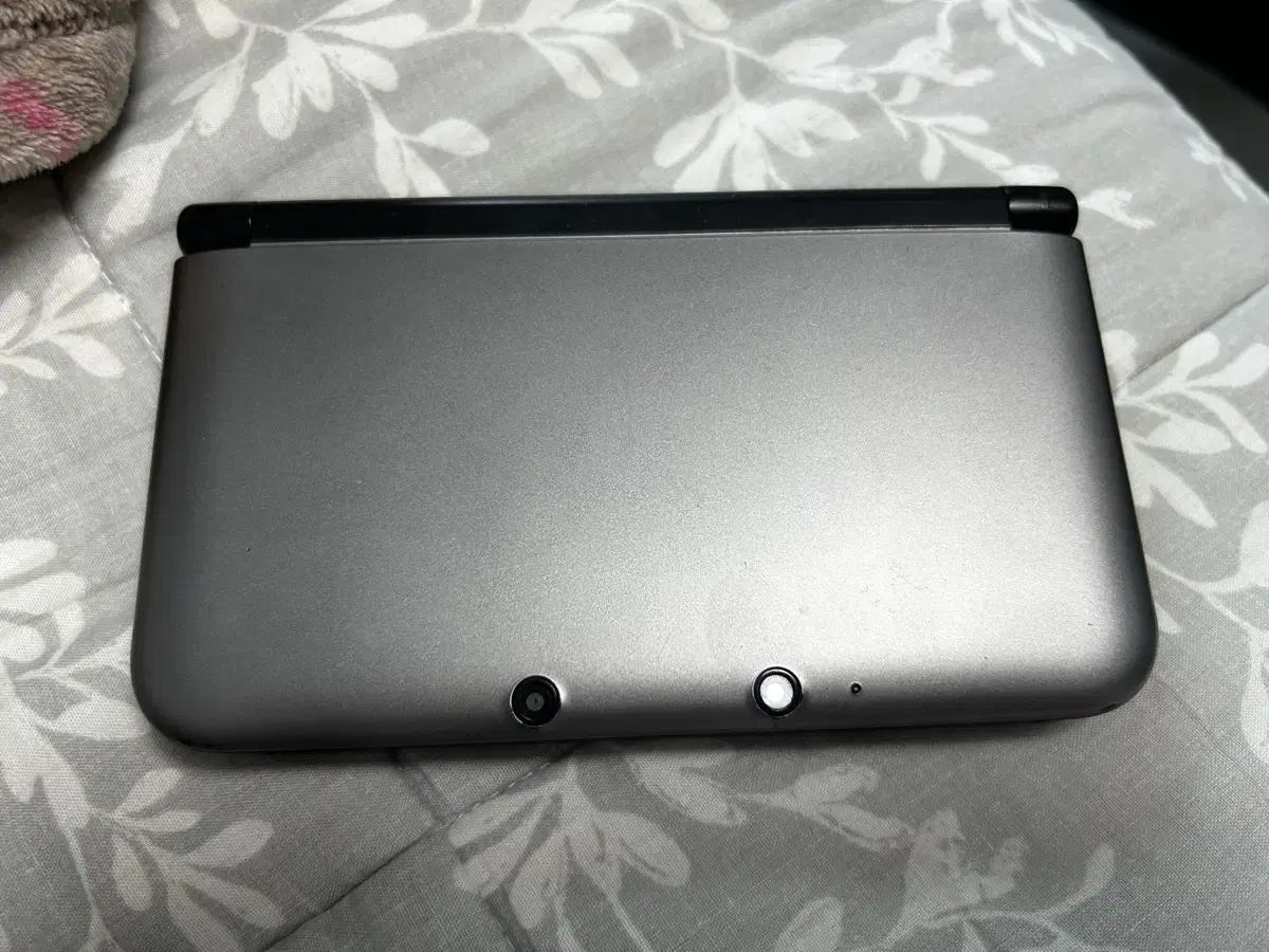 닌텐도 3ds XL 구큰다수 판매합니다