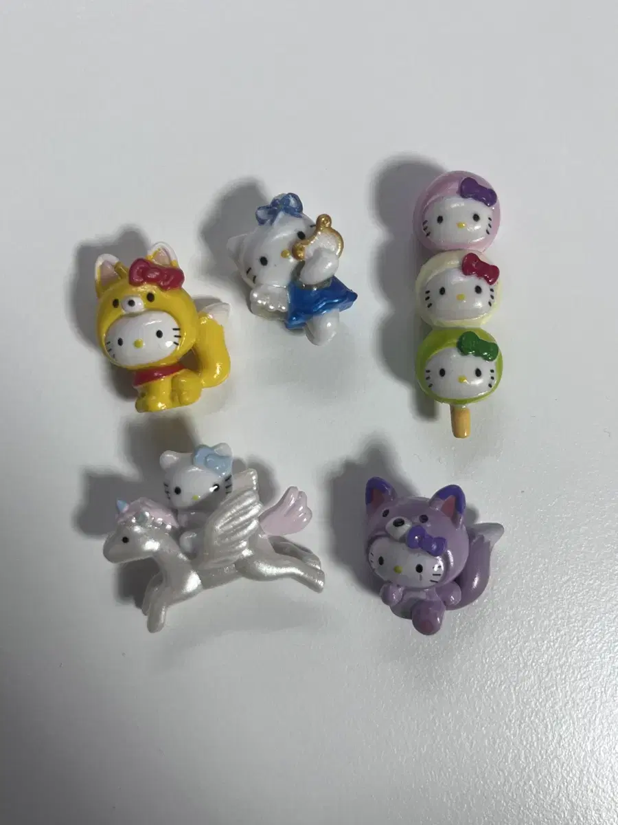 Bulk purchase of Kitty Charm figures