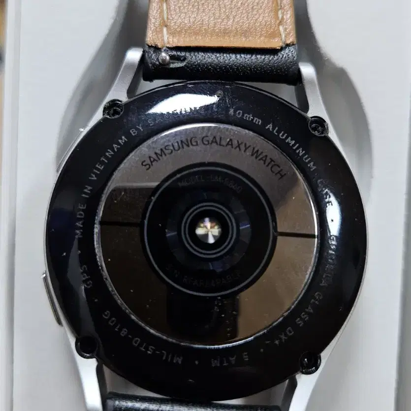 Galaxy Watch 4 40mm 판매합니다