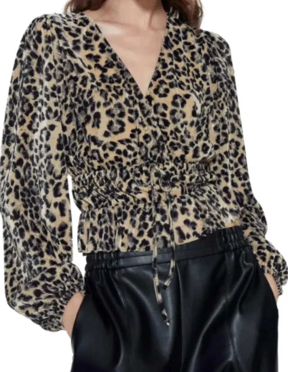 Zara Leopard Blouse M