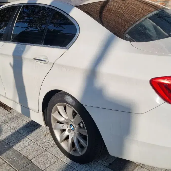 bmw f10  520d  xdrive 판매합니다