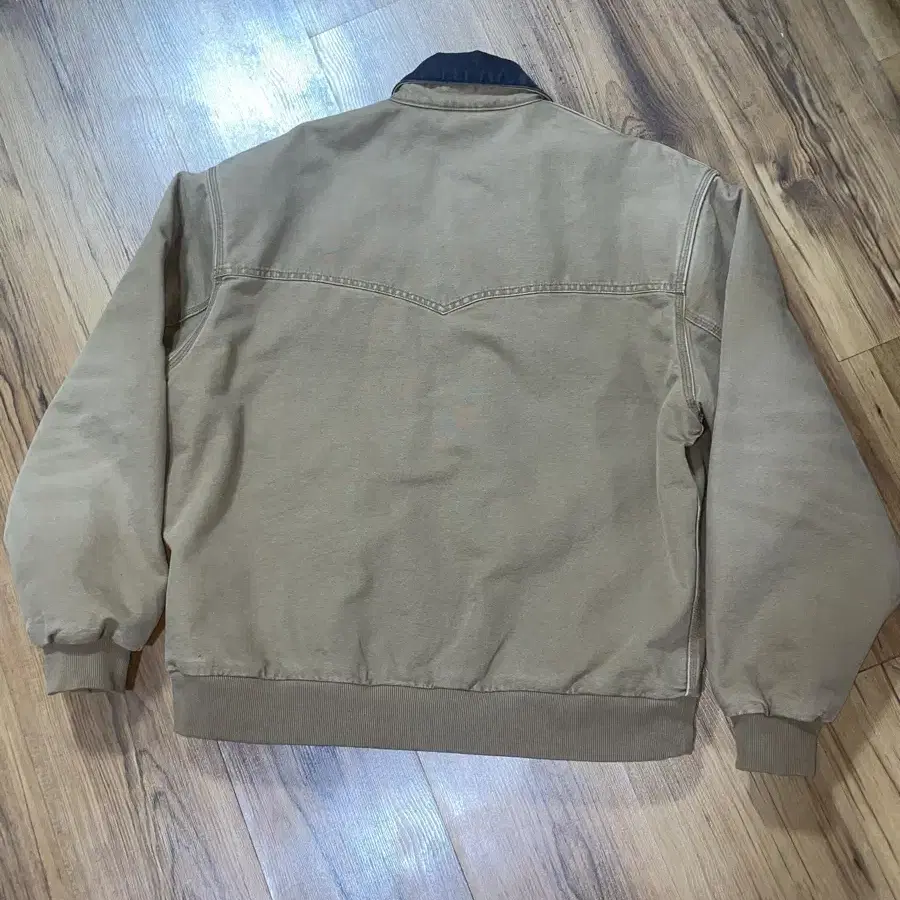 칼하트 자켓 (Carhartt Jacket)