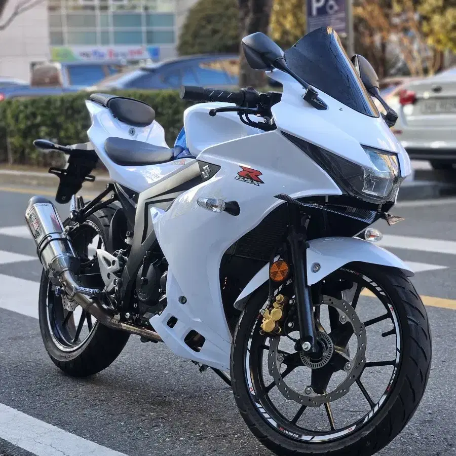 gsxr125 21년식 신차급 판매합니다