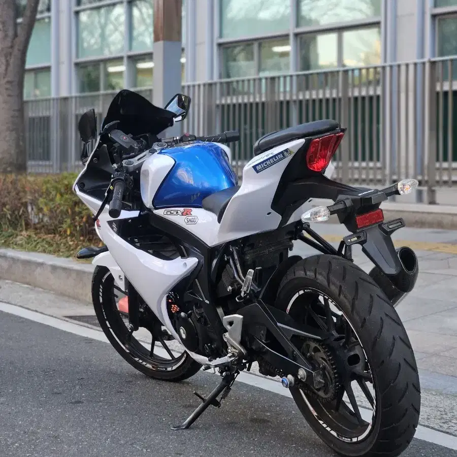 gsxr125 21년식 신차급 판매합니다