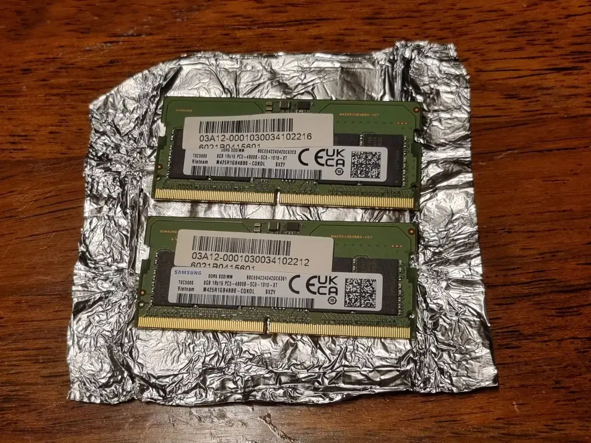 삼성 노트북램 DDR5 ㅡ 8GB X 2개