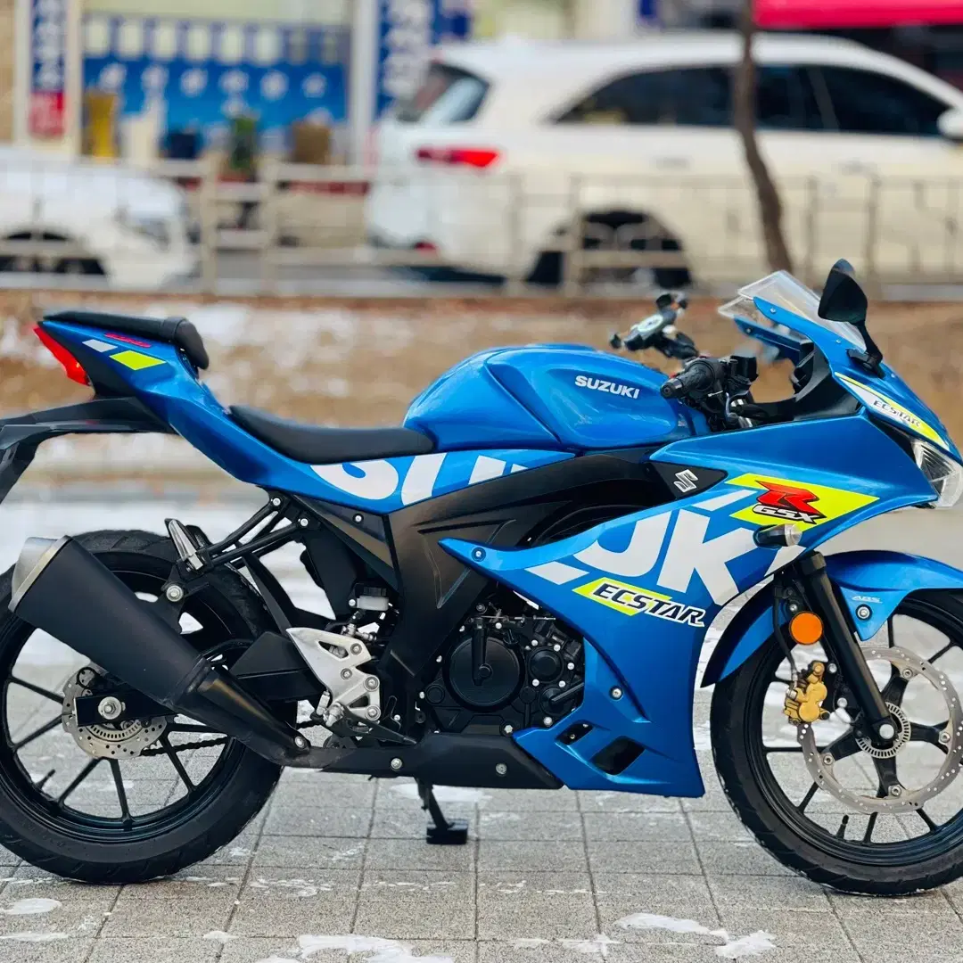 스즈키 GSX-R125 23년식 저렴하게 판매합니다. GSXR125