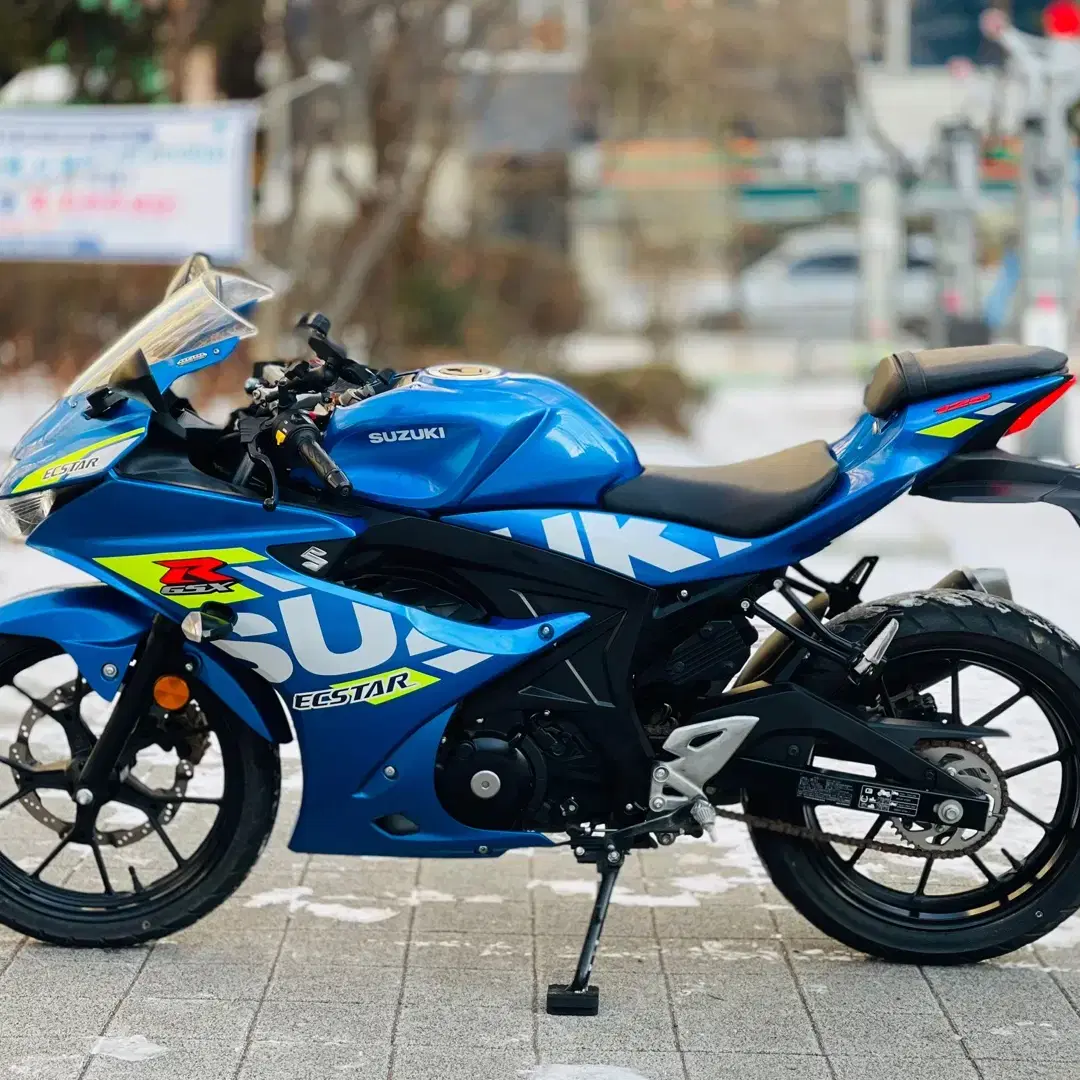 스즈키 GSX-R125 23년식 저렴하게 판매합니다. GSXR125