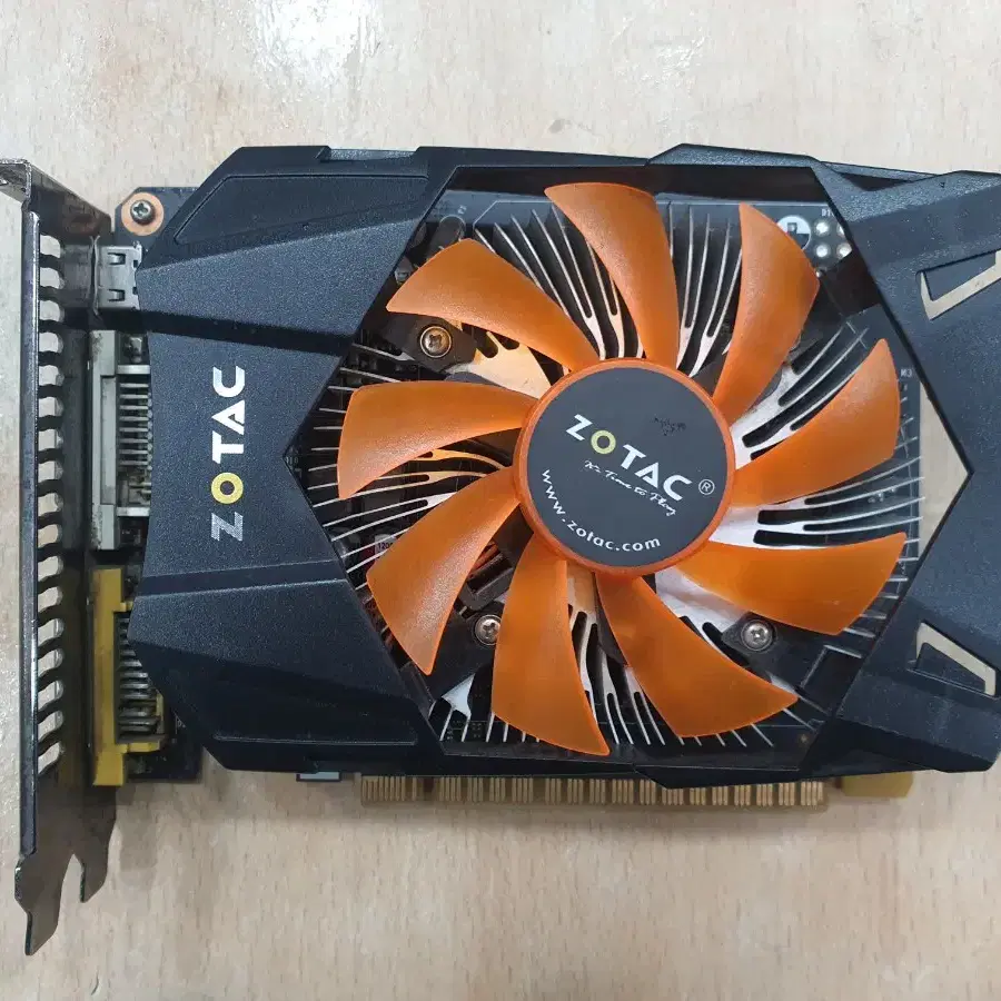 ZOTAC GTX 750 1G 그래픽카드 무전원