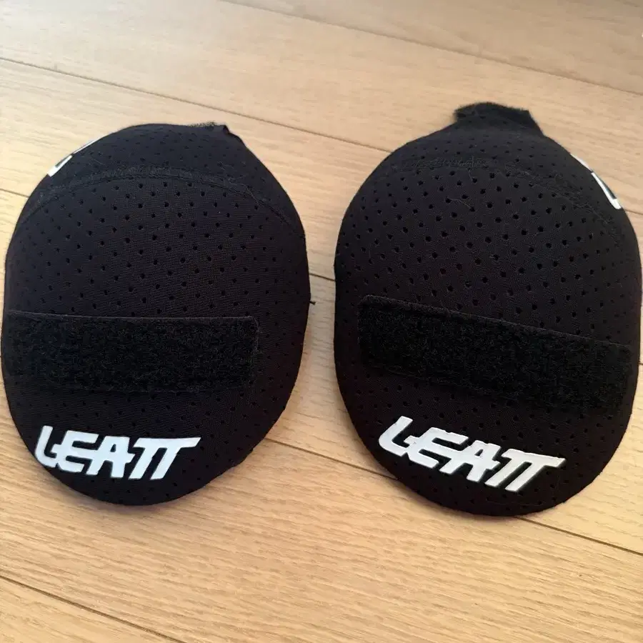 Leatt 가슴보호대