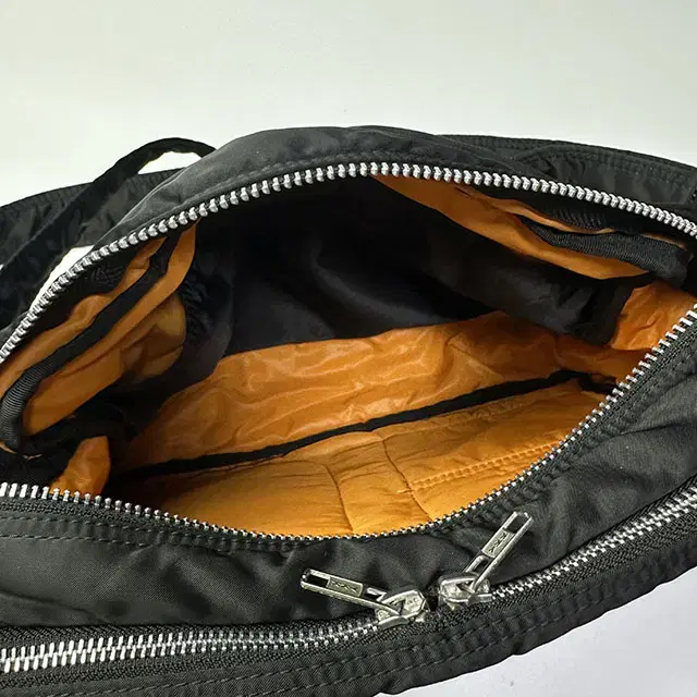 PORTER TANKER SHOULDER BAG (L) 포터 탱커 숄더백