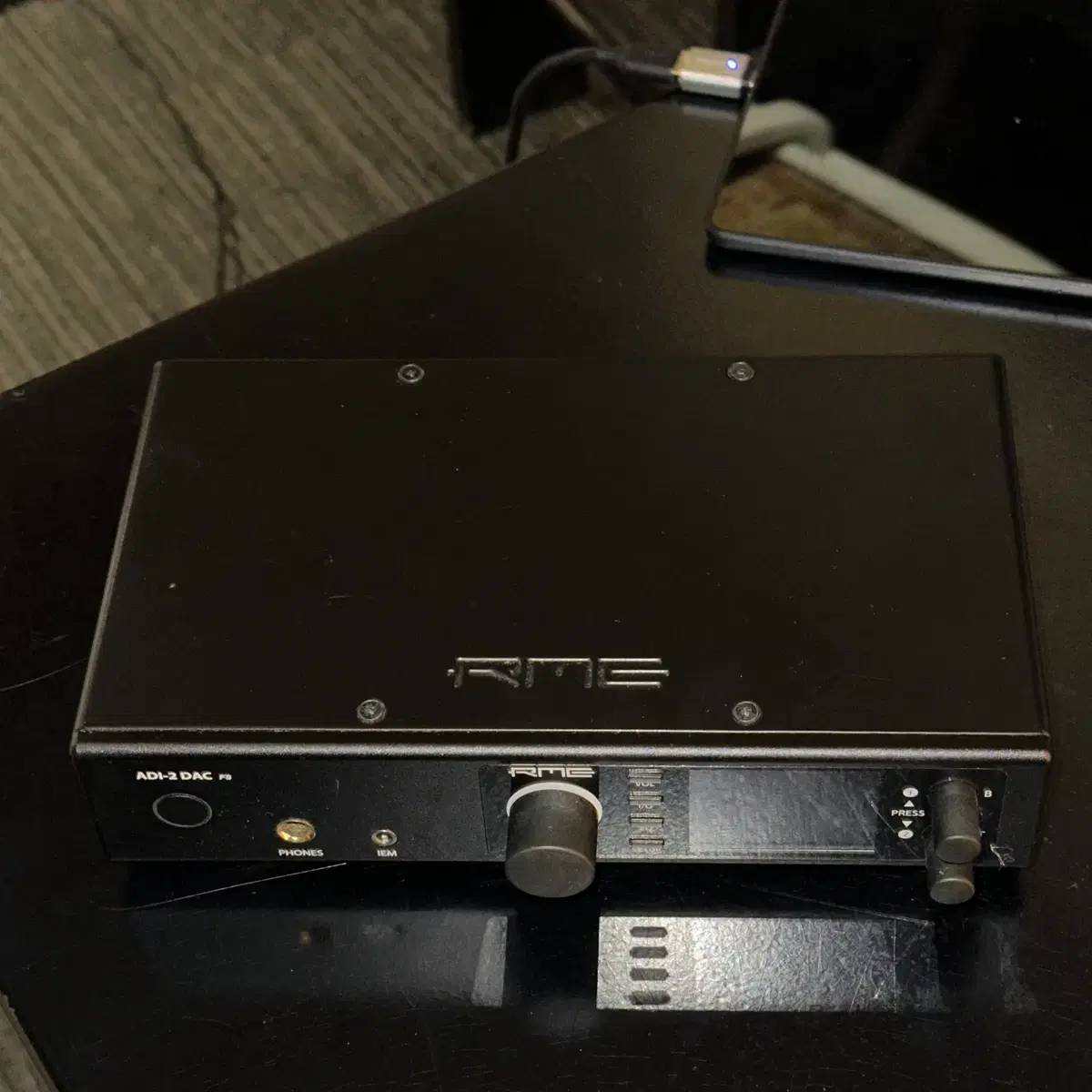 RME ADI-2 FS DAC 판매합니다.