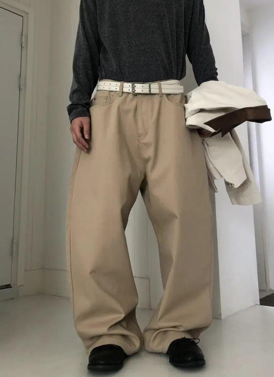 curved cotton wide pants