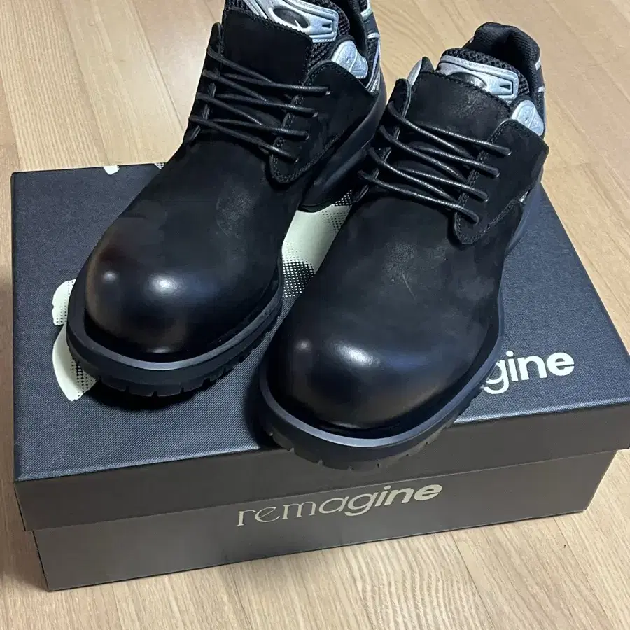 Bizzare (remagine Hybrid Derby Shoes)