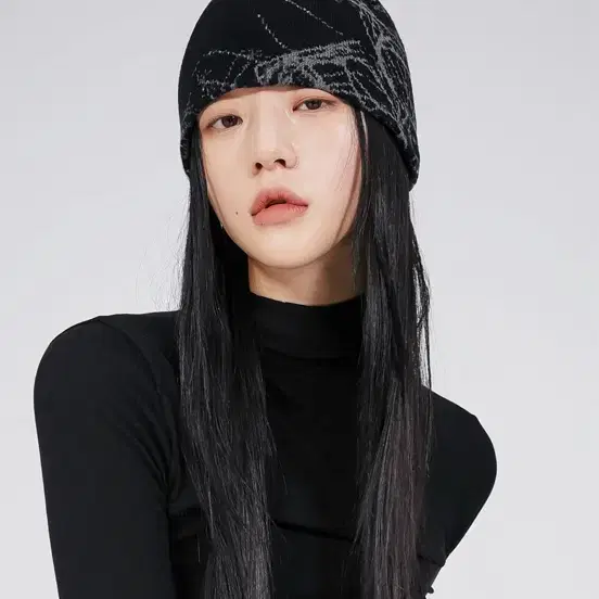 Chaos Knit Beanie Off White