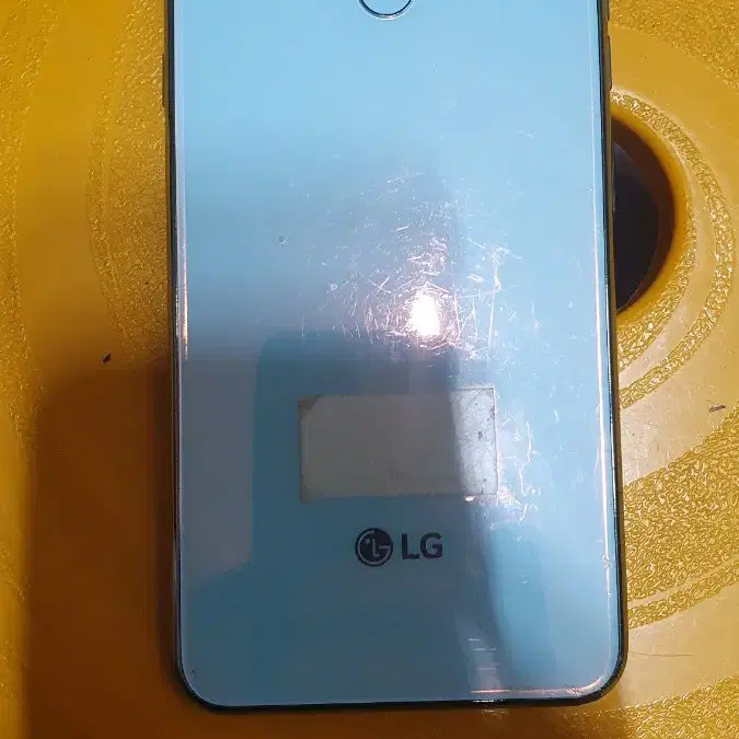 LG Q510N