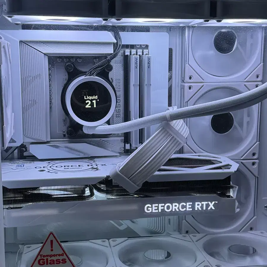 7800X3D 4070ti super 데스크탑