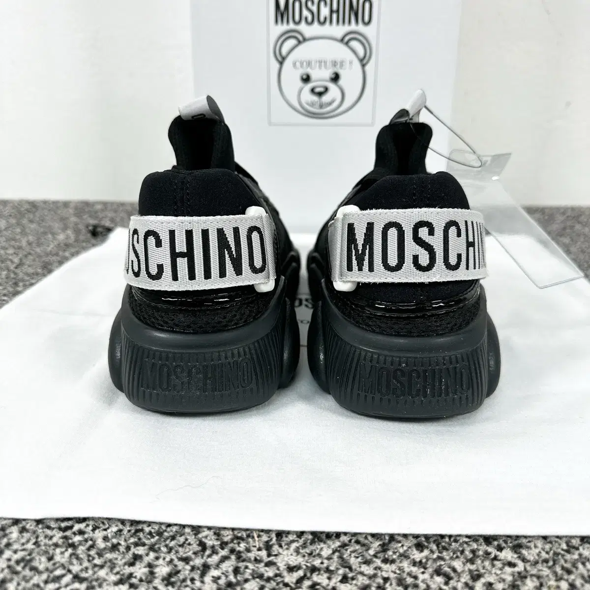 (정품/새상품) MOSCHINO 모스키노 여성 블랙 로고 테디 스니커즈