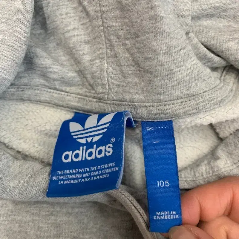 105 ADIDAS 아디다스 빅로고 플래그 후드티