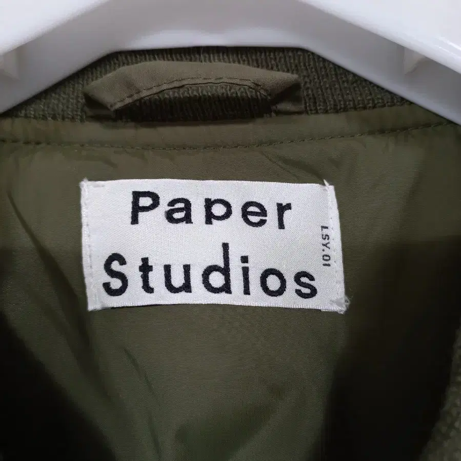 paper studio 밀리터리 다운 크롭패딩 M