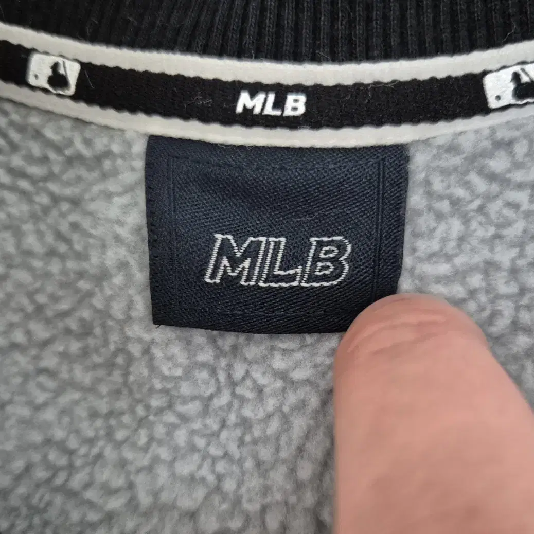 MLB 뉴욕양키스 빅로고 기모 맨투맨