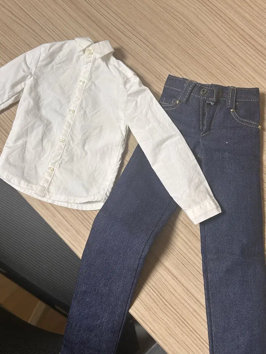 SD doll outfit shirt jeans