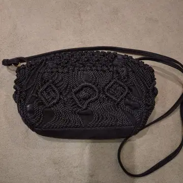 바네사브루노블랙 뜨개질 디자인 숄더백