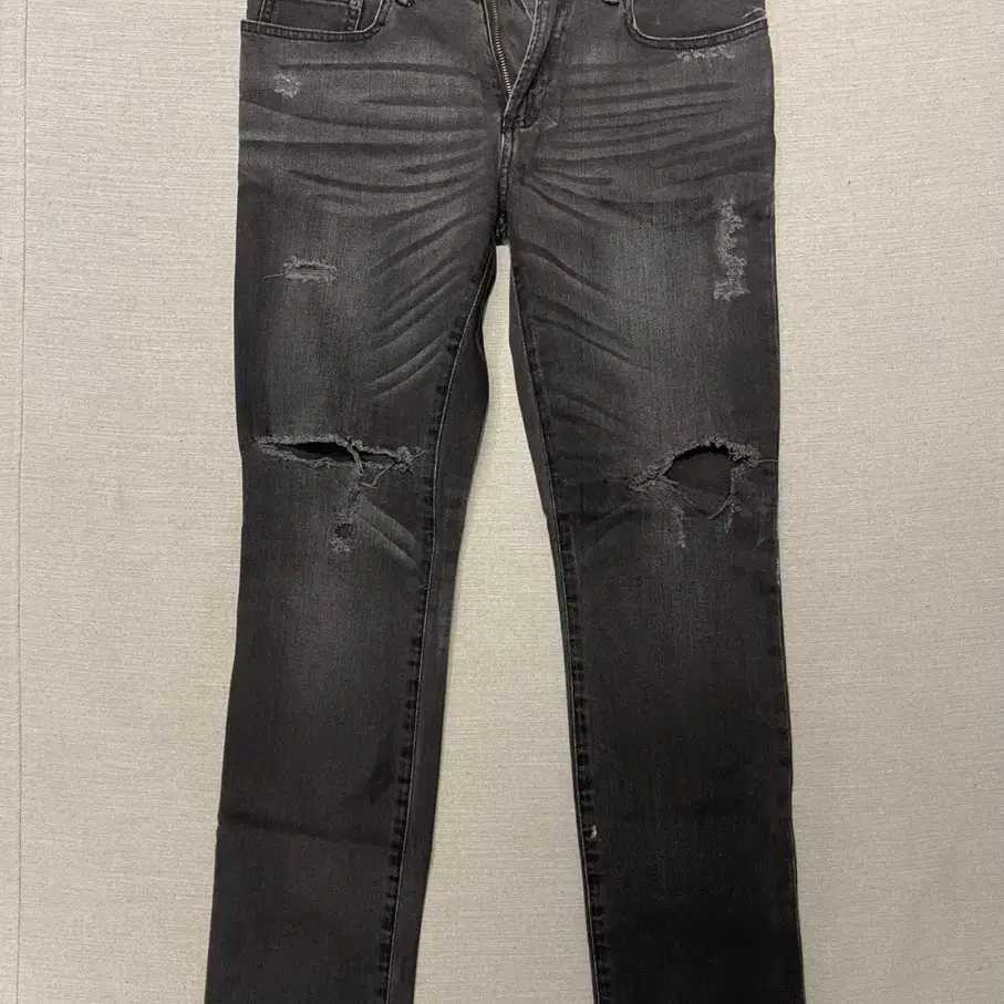 GAP 1969 Destroyed Dark Wash 허리30