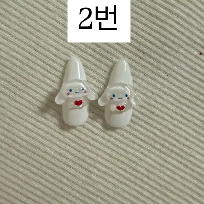 엄지네일팁 아래글 필독 ! 사진이 최대12개라 12번은 챗 주세요!