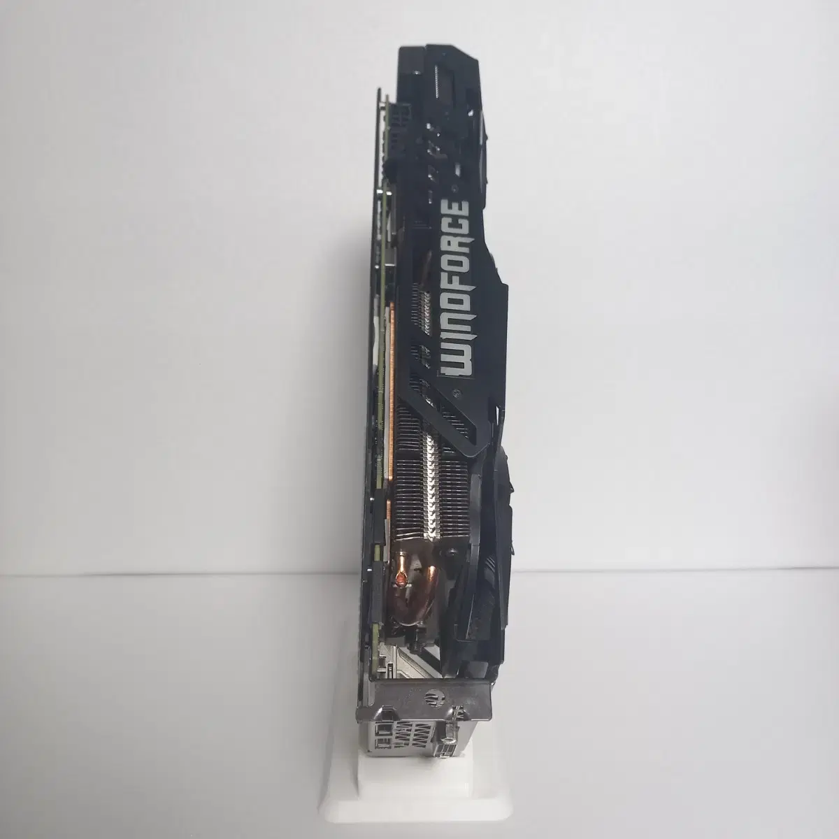 GIGABYTE GTX Titan X Xtreme 그래픽카드