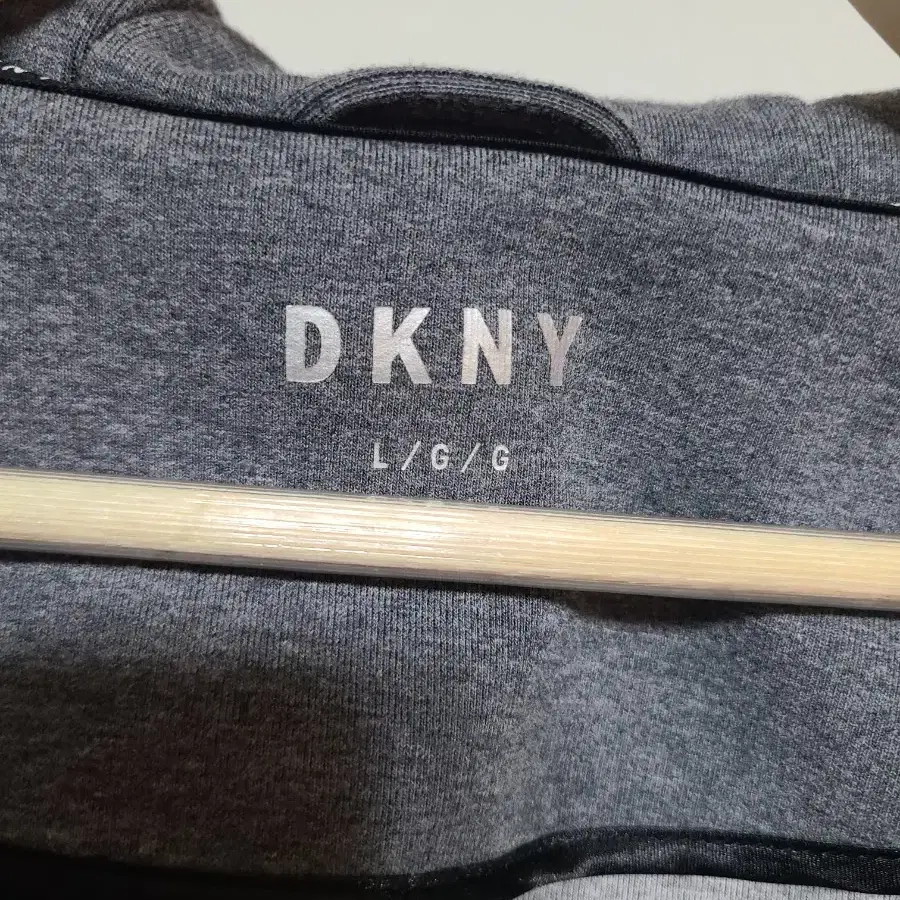 DKNY 후드 집업 L