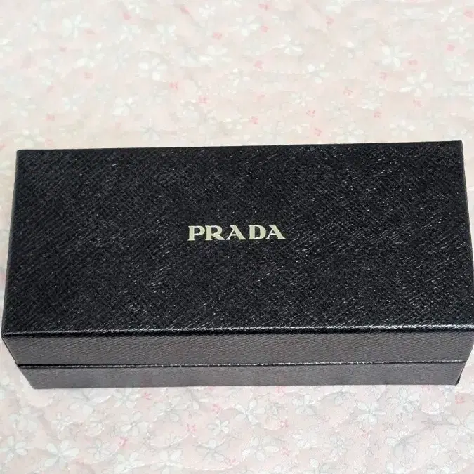 프라다 선글라스 PRADA