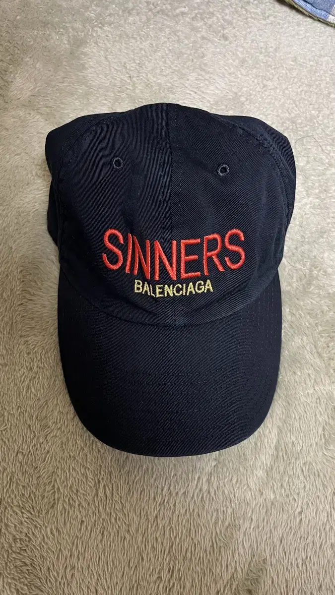 발렌시아가 시너스 SINNERS 모자 볼캡