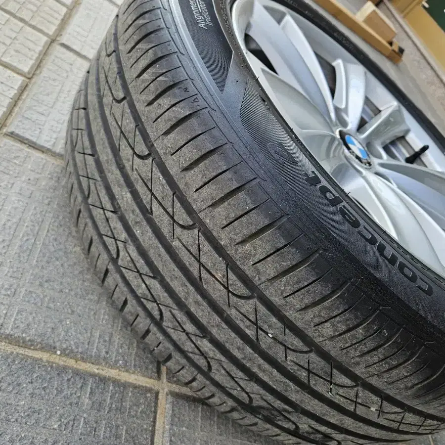 bmw f10 520d 225 55 17 순정휠타이어 4본