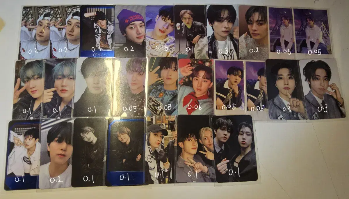 Straykids bang chan lee know changbin han seungmin i.n photocard Sell