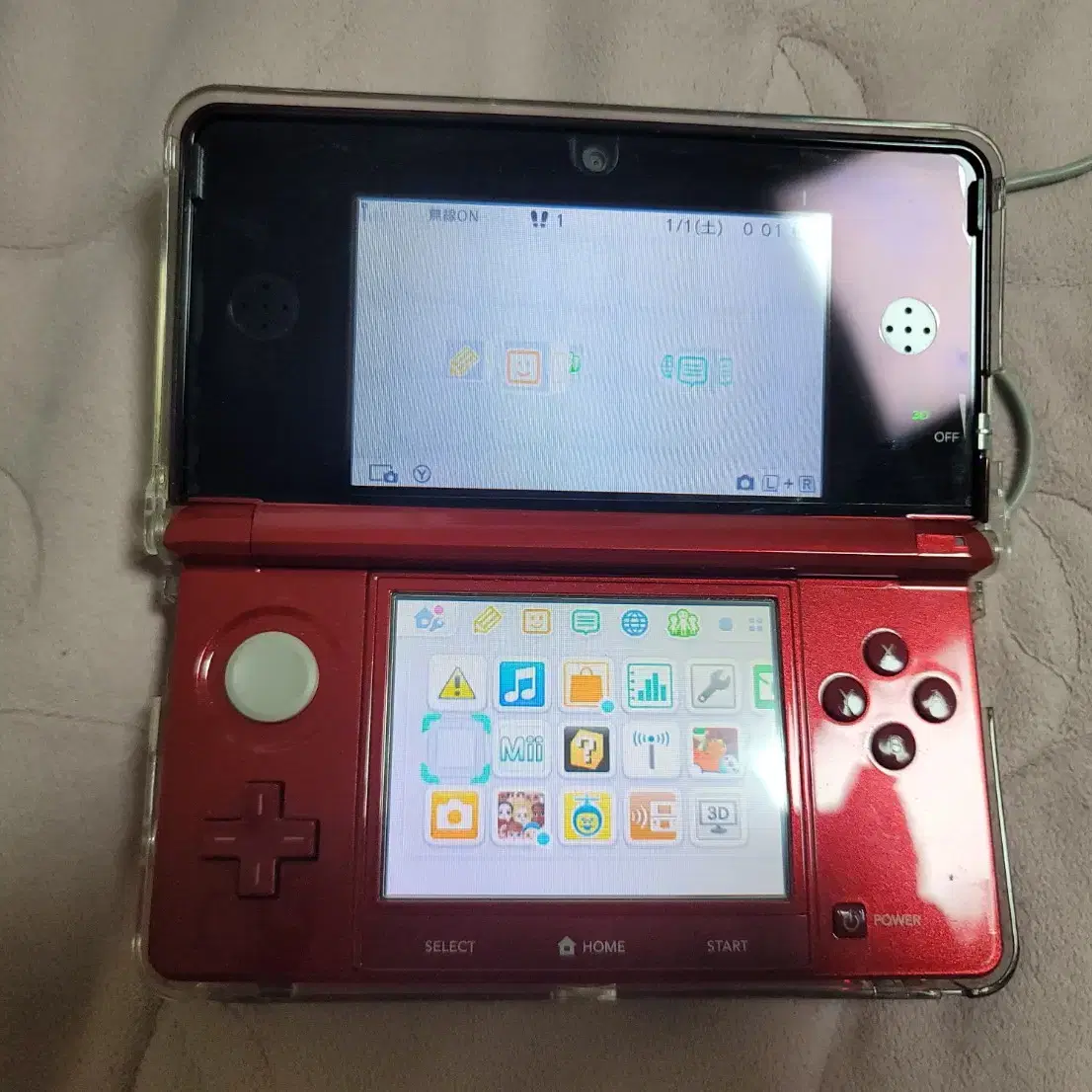 3DS 닌텐도 일본판 팝니다. (충전기 포함)