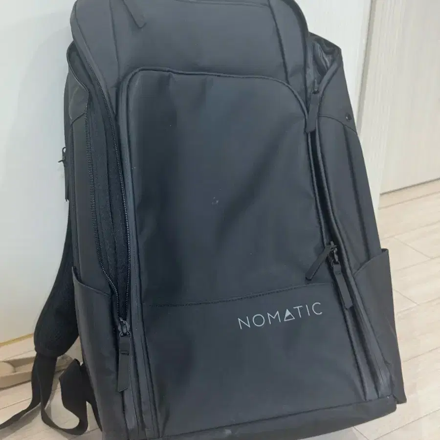 노매틱 백팩 Nomatic Backpack