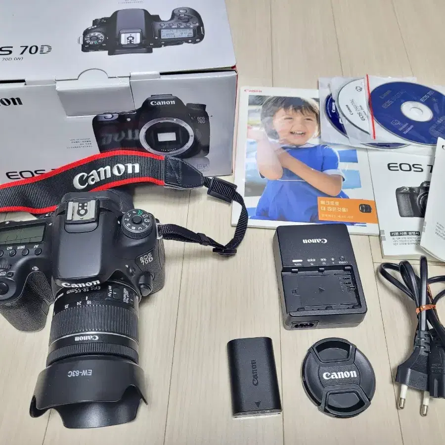 캐논 카메라 EOS 70D 와 가장최신 소형18-55STM 렌즈 세트