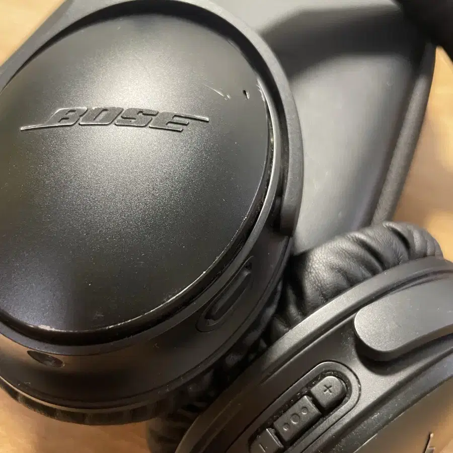 보스 qc35 2 급처합니다.