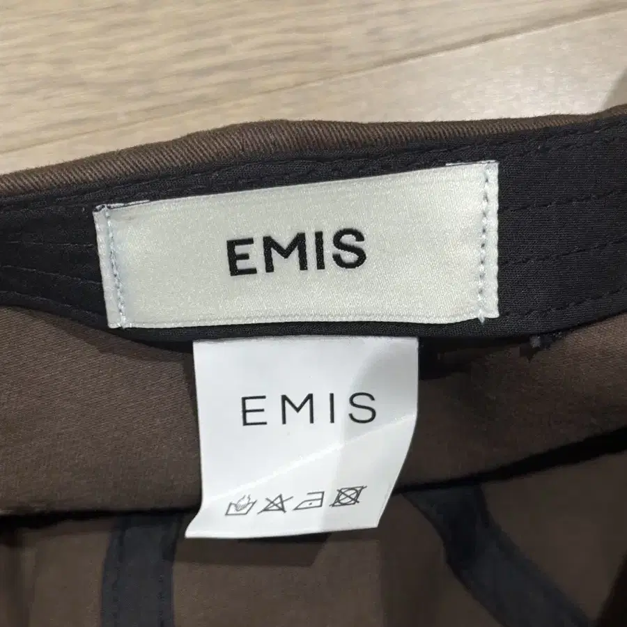 이미스 emis 볼캡