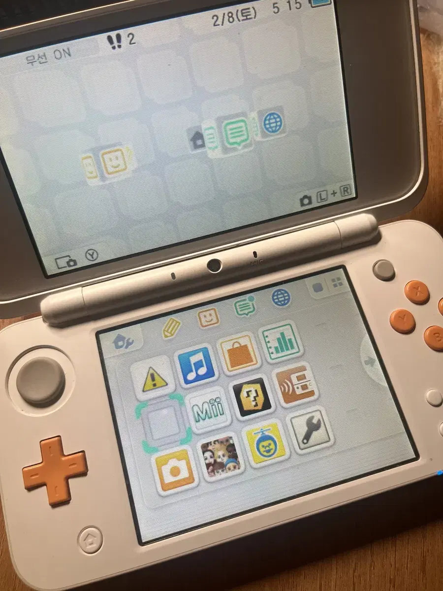 닌텐도 뉴 2DS Xl 화이트오렌지 판매합니다