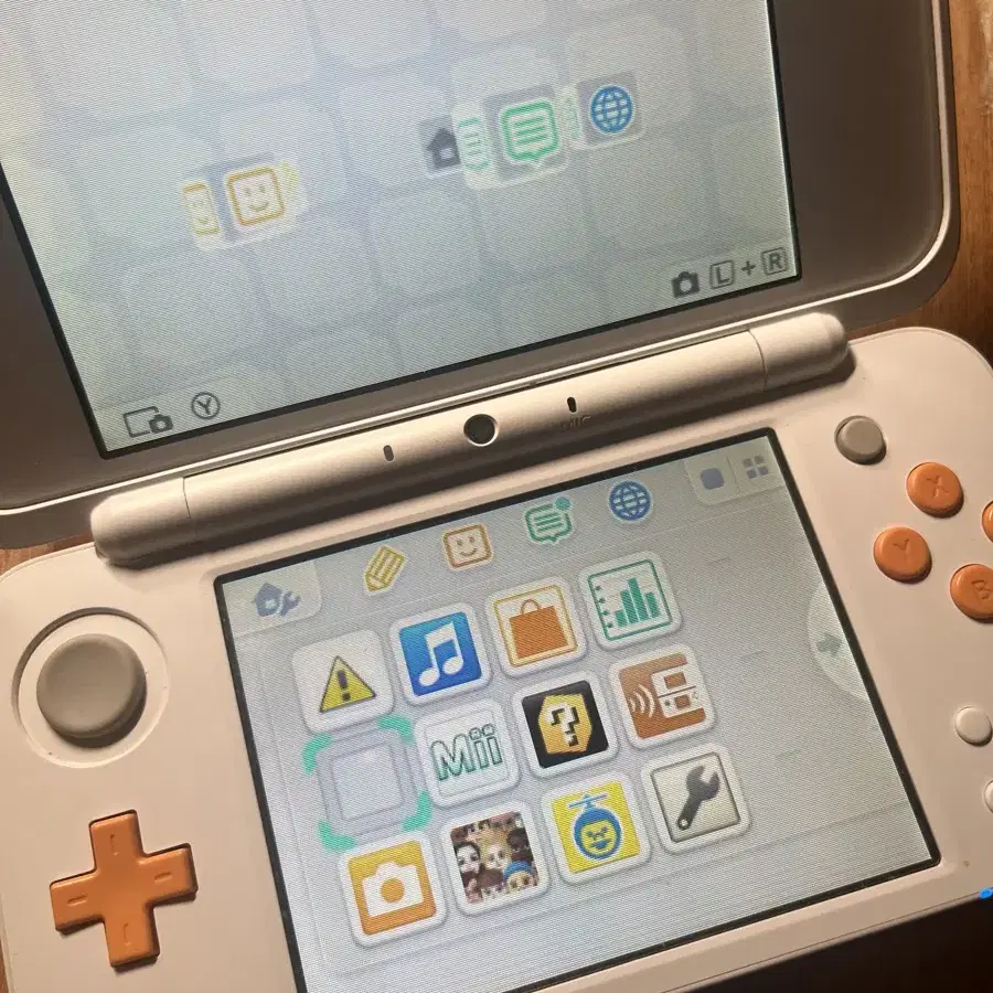 급처!! 닌텐도 뉴 2DS Xl 화이트오렌지 판매합니다