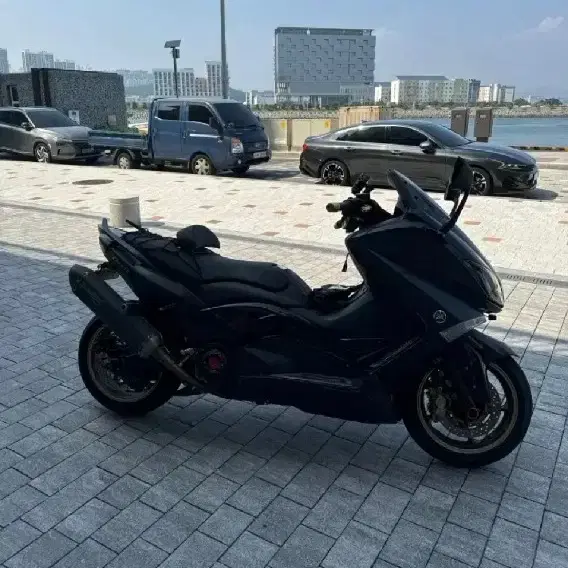 TMAX530