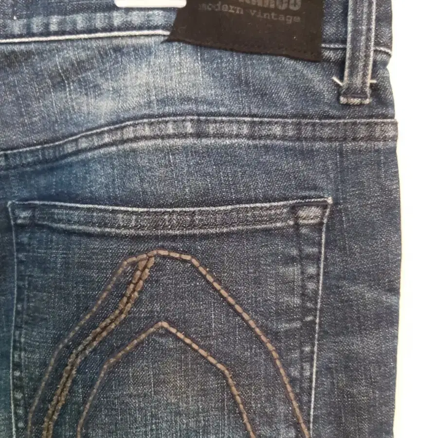 BUCKAROO JEANS  스판진  34