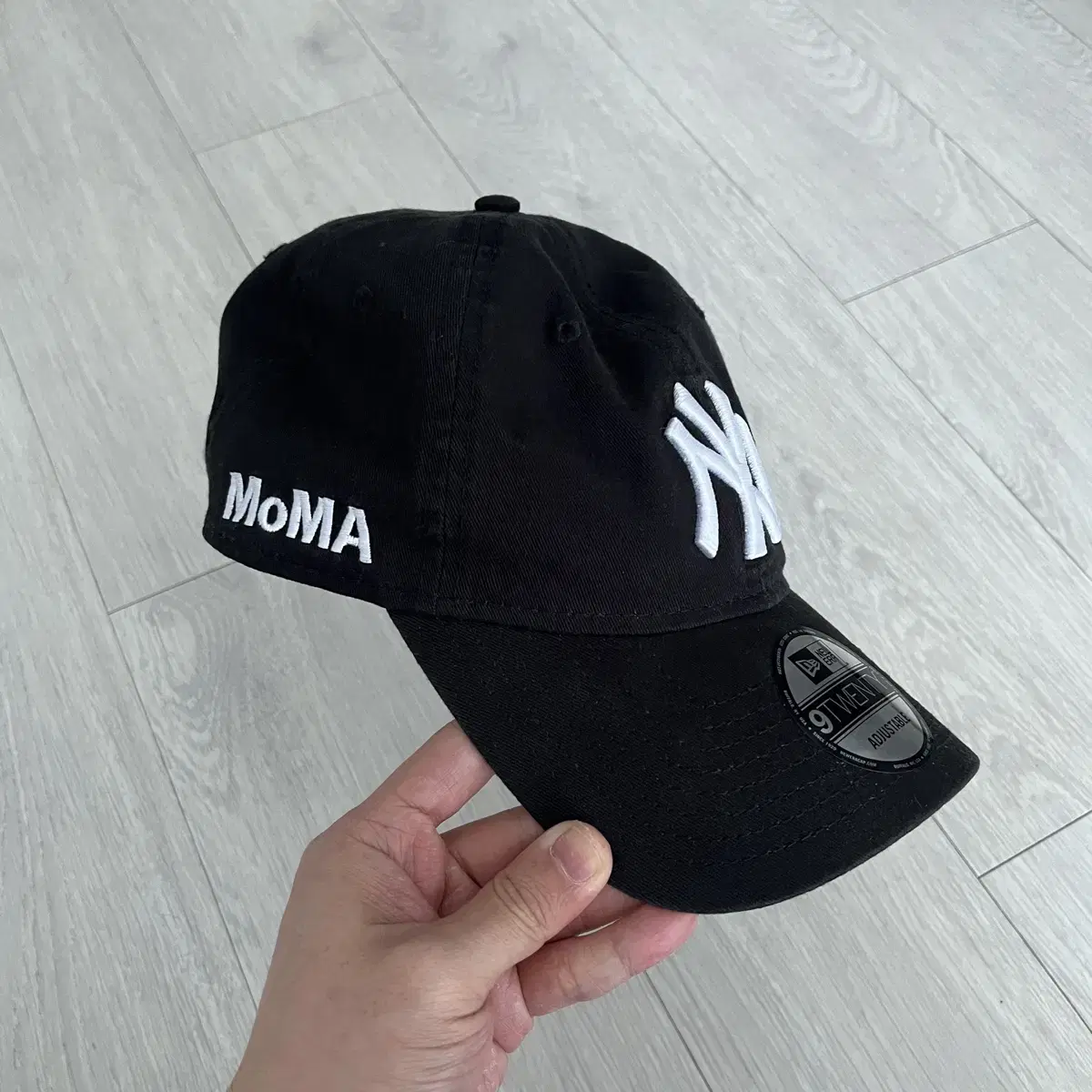 MOMA 뉴에라 뉴욕양키즈 블락